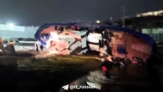 
        На&nbsp;Камчатке корабль береговой охраны завалился на&nbsp;бок    