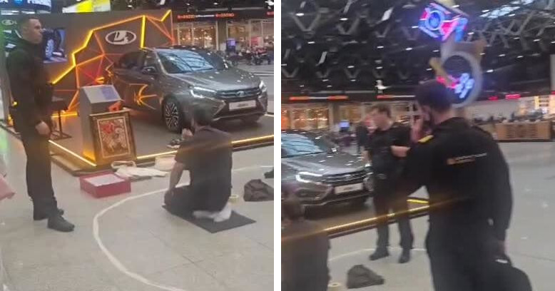 Странная сцена в Шереметьево: мужчина одновременно совершал намаз и крестился
Странная сцена в Шереметьево: мужчина одновременно совершал намаз и крестился