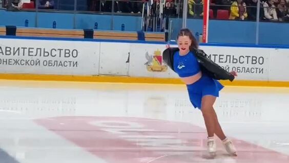 Воронежская фигуристка исполнила танцевальный номер под "Сектор Газа"
Воронежская фигуристка исполнила танцевальный номер под "Сектор Газа"