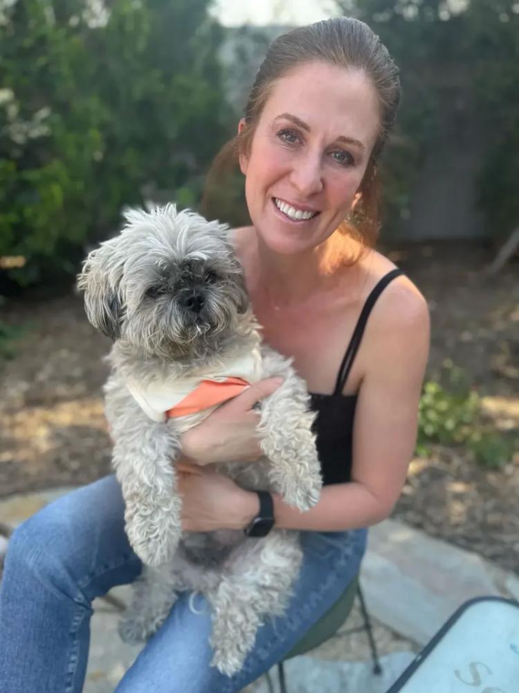 
        Женщина клонировала покойную собаку за&nbsp;50&nbsp;тысяч долларов и&nbsp;теперь жалеет о&nbsp;своём решении    