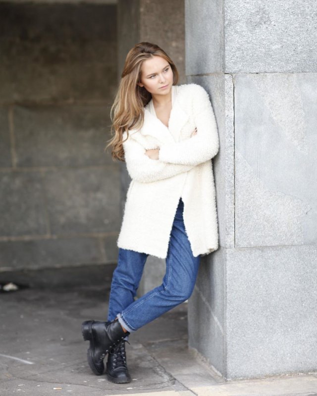 Посмотрите, как выросла дочь Дмитрия Маликова - Стефания Маликова (16 фото + 2 видео) Посмотрите, как выросла дочь Дмитрия Маликова - Стефания Маликова (16 фото + 2 видео)