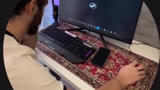 
        Игровые скины обошлись парню в&nbsp;2&nbsp;миллиона рублей    