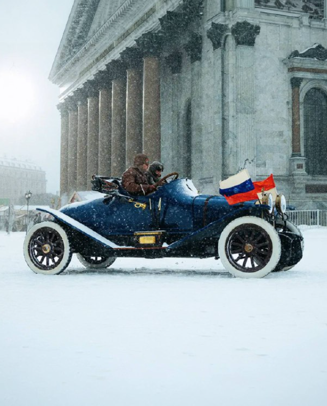 Первый российский автомобиль