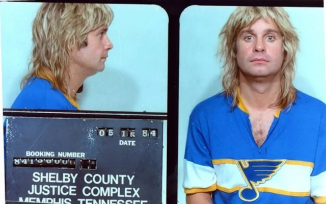 Фотографии знаменитостей из полицейского участка