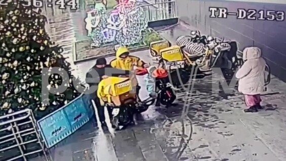 
        Курьеры перевозили детей в&nbsp;термокоробах в&nbsp;Подмосковье    