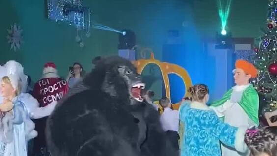 Новогодний праздник в екатеринбургской гимназии
Новогодний праздник в екатеринбургской гимназии