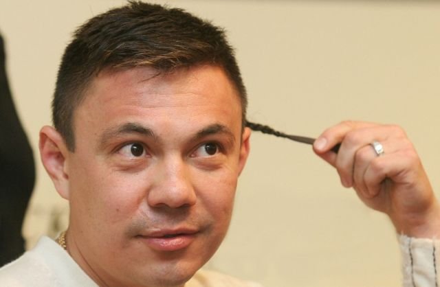 Костя Дзю решил продать свою косичку &mdash; каков ценник?