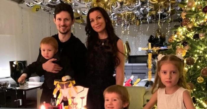 Павел Дуров готов оплатить процедуру ЭКО женщинам