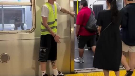 
        Незаменимый работник    