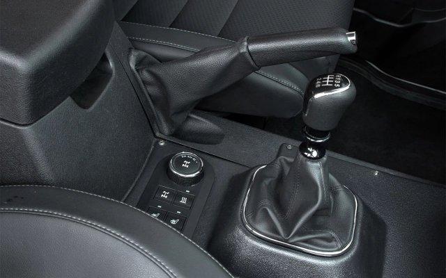 УАЗ показал новый Патриот — это первый рестайлинг за 10 лет УАЗ показал новый Патриот — это первый рестайлинг за 10 лет