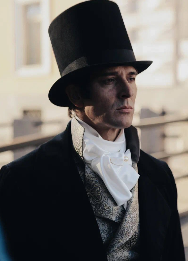 Новый актер Болконского в «Войне и мире» Новый актер Болконского в «Войне и мире»