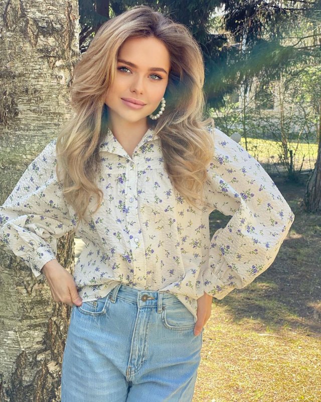 Посмотрите, как выросла дочь Дмитрия Маликова - Стефания Маликова (16 фото + 2 видео) Посмотрите, как выросла дочь Дмитрия Маликова - Стефания Маликова (16 фото + 2 видео)