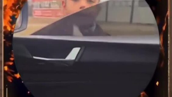 Цыганка пожалела, что подошла в мужчине
Цыганка пожалела, что подошла в мужчине