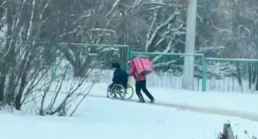 
        Добрый поступок курьера в&nbsp;Новокузнецке    