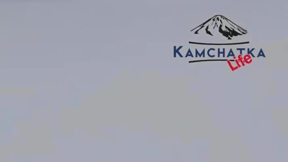 
        Врач на&nbsp;Камчатке ползком пробирался через сугробы, чтобы доставить кровь в&nbsp;детскую больницу    