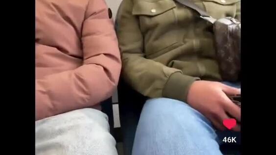 
        Короткий разговор с&nbsp;иностранцами-безбилетниками    