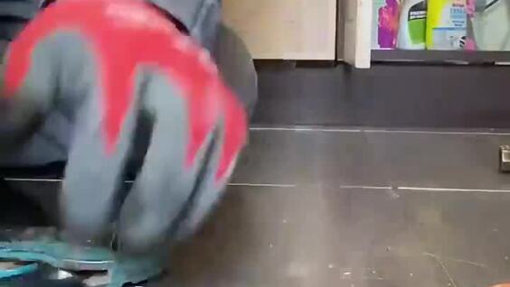 В поисках сантехника
В поисках сантехника