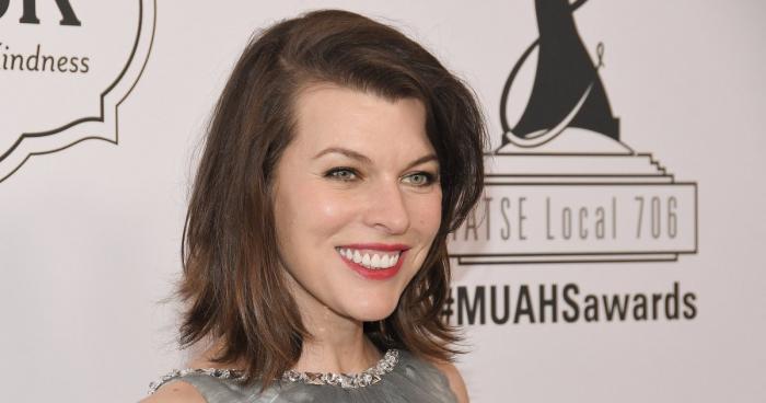 Милла Йовович отмечает 50-летие