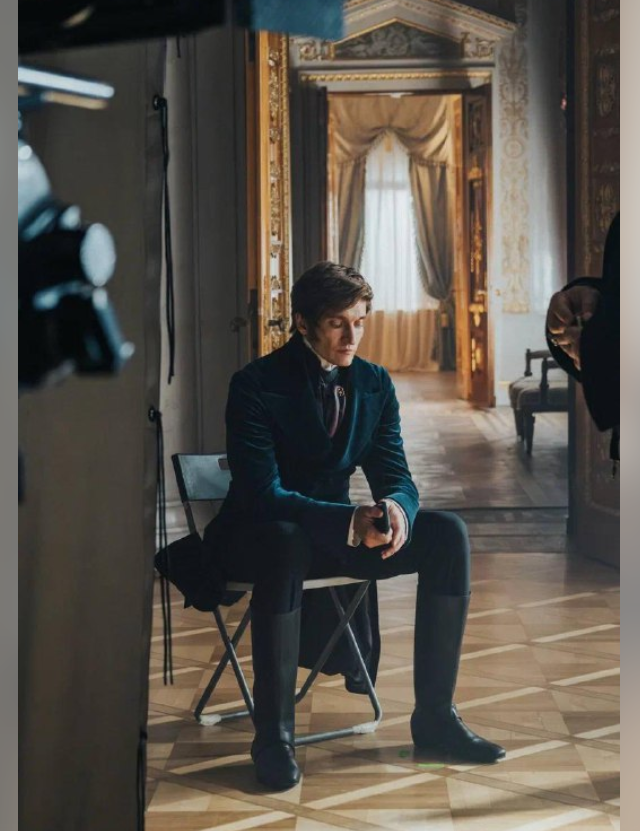 Матвей Лыков в роли Анатоля Курагина