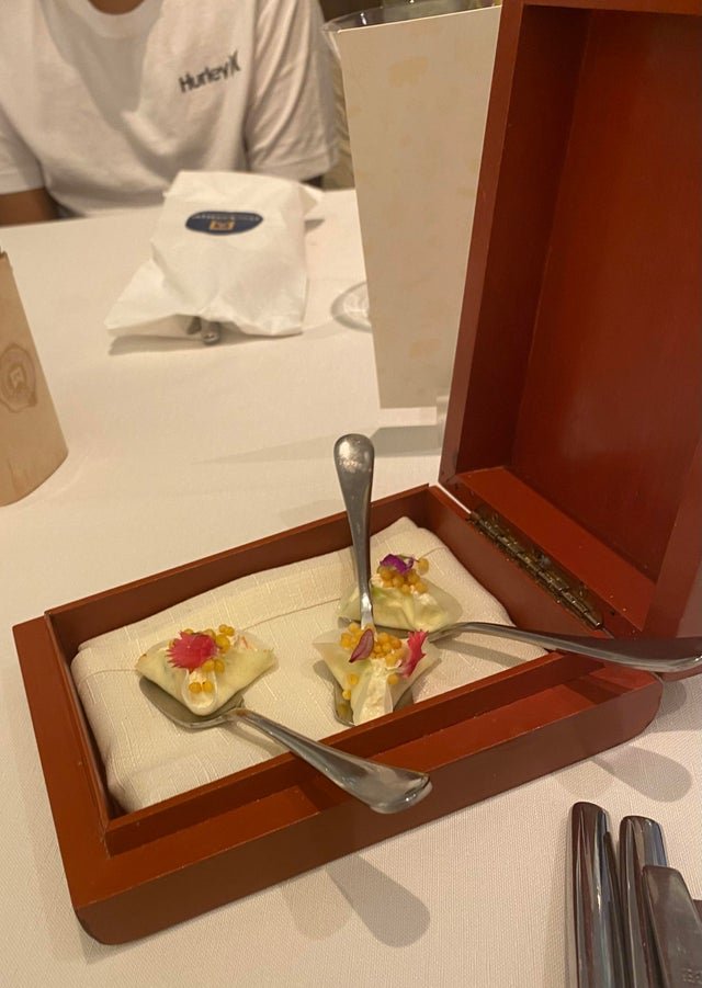 Нелепая подача блюд в кафе и ресторанах (21 фото)