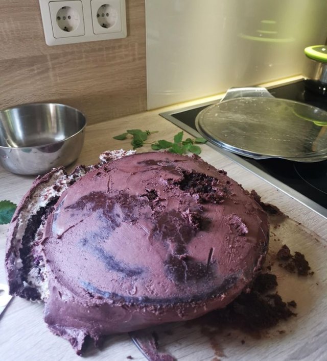 Неприятности случаются: примеры того, как людям не повезло (21 фото) Неприятности случаются: примеры того, как людям не повезло (21 фото)