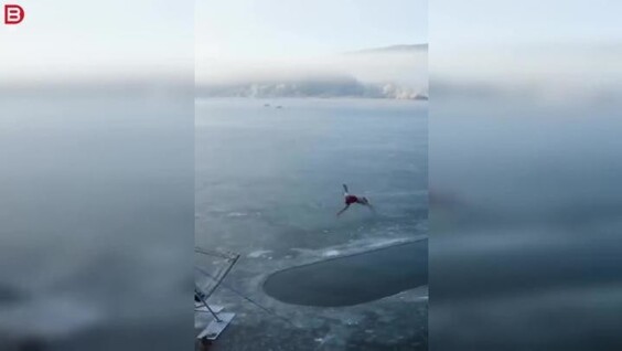 
        Мороз не&nbsp;помеха: жизнь и&nbsp;развлечения на&nbsp;Байкале зимой    