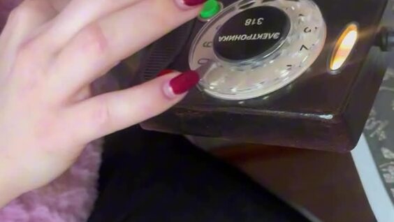 
        Подарок от&nbsp;дяди: необычный телефон    