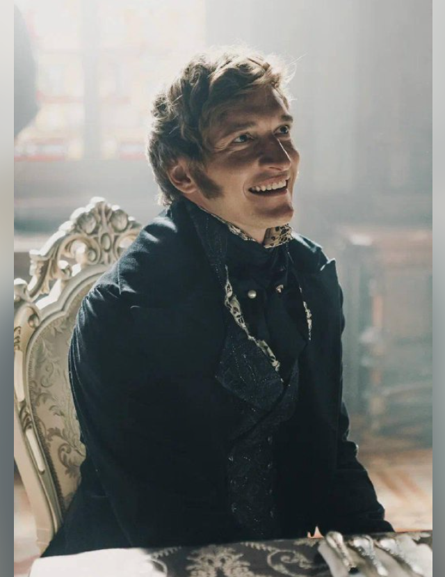 Матвей Лыков в роли Анатоля Курагина