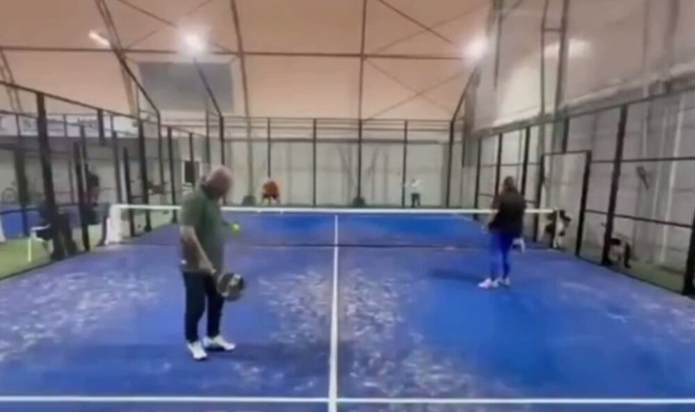 
        Торнадо сдул часть теннисного корта в&nbsp;Италии    