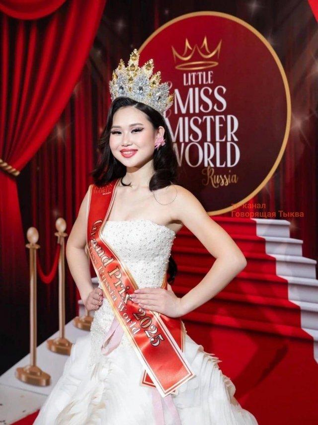 Победительница детско-юношеского конкурса красоты World Rising Star 2026 - Елену Бужеева из Иркутска Победительница детско-юношеского конкурса красоты World Rising Star 2026 - Елену Бужеева из Иркутска