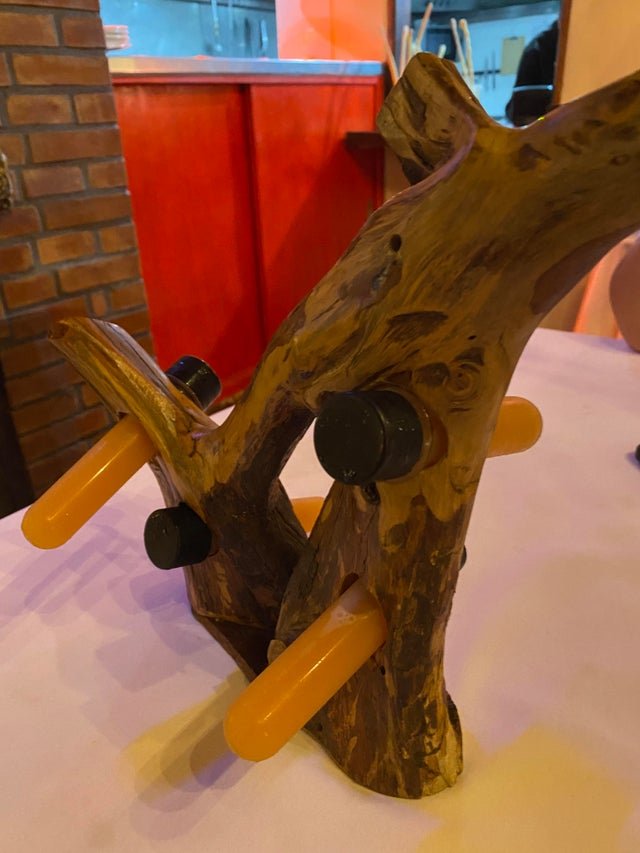 Странная подача блюд в кафе и ресторанах (22 фото)