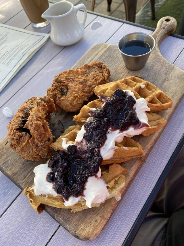 Нелепая подача блюд в кафе и ресторанах (21 фото)