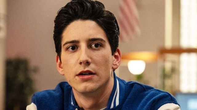 DISNEY &laquo;переобулся&raquo;?: Показали главных актеров для фильма &laquo;Рапунцель&raquo; (2 фото)