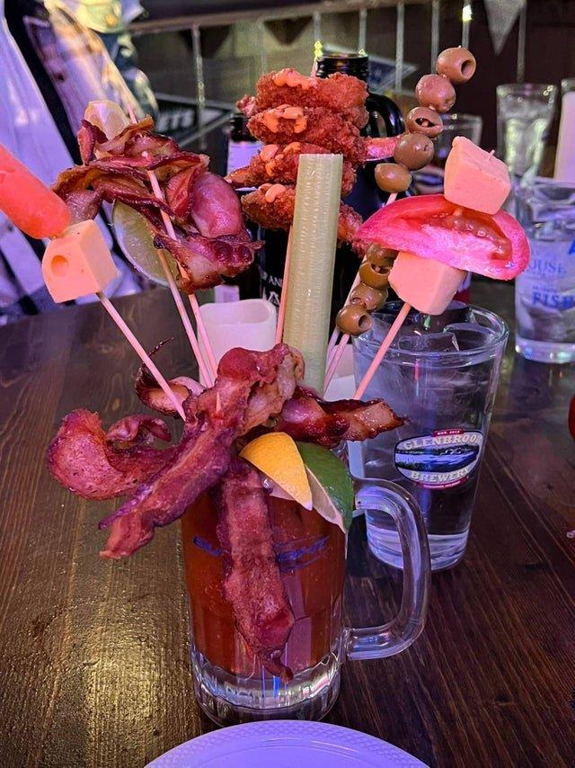 Нелепая подача блюд в кафе и ресторанах Нелепая подача блюд в кафе и ресторанах