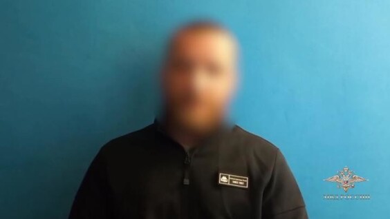 Мужчина скончался после избиения в переходе станции метро
Мужчина скончался после избиения в переходе станции метро