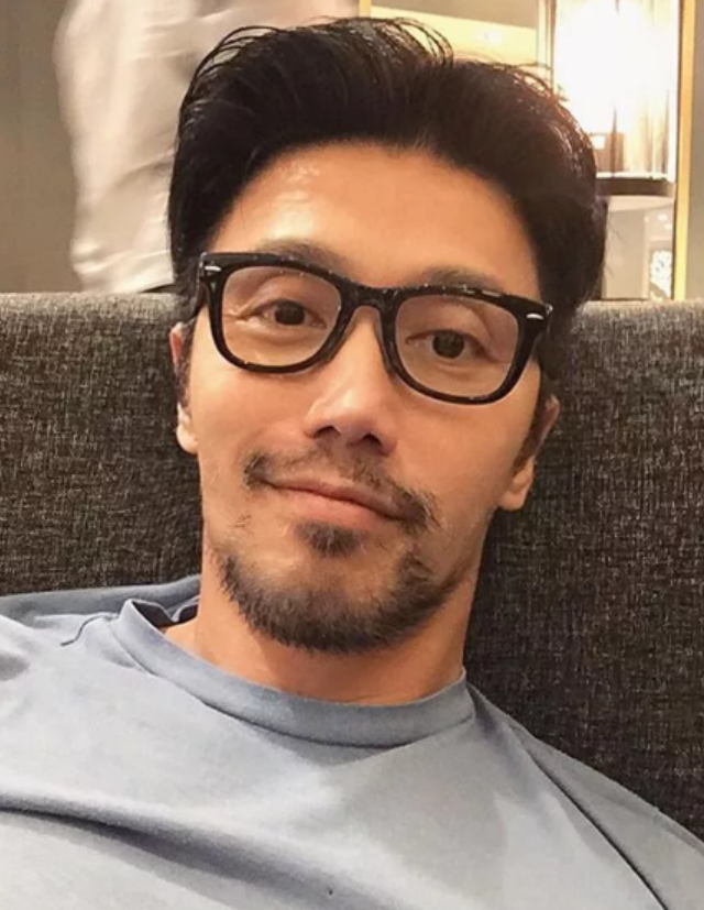 Чуандо Тан в 60 выглядит на 25 (8 фото) Чуандо Тан в 60 выглядит на 25 (8 фото)