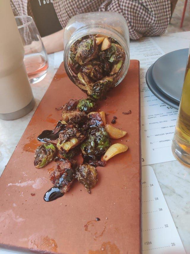 Нелепая подача блюд в кафе и ресторанах Нелепая подача блюд в кафе и ресторанах