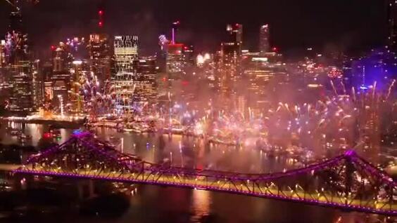 
        Как&nbsp;праздновали Новый год&nbsp;в&nbsp;разных городах и&nbsp;странах    