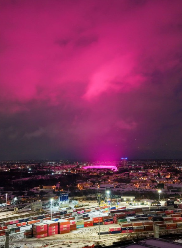 Розовое небо в Бирмингеме (6 фото + 4 видео)