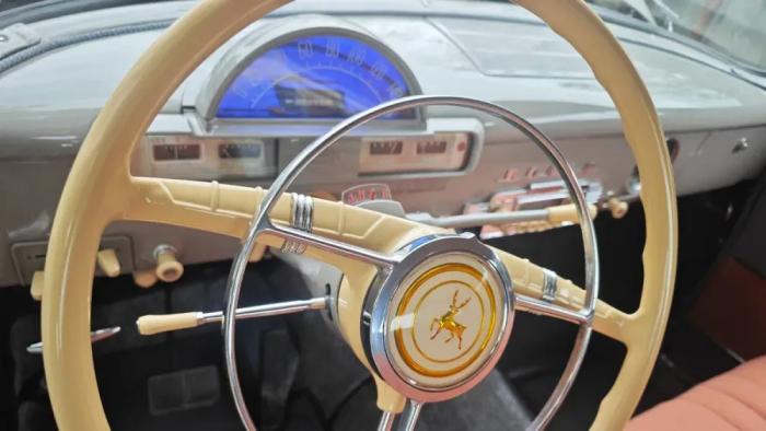 В продаже появилась редчайшая Волга с &laquo;автоматом&raquo;