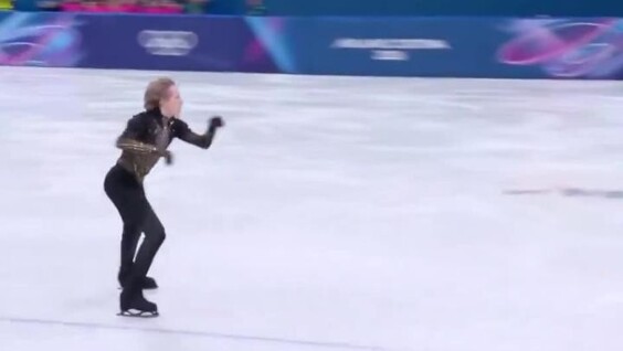 
        Американский фигурист Илья Малинин исполнил запрещённое 50&nbsp;лет&nbsp;сальто на&nbsp;Олимпиаде    