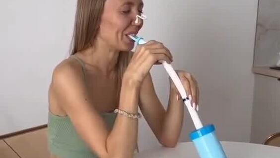 Муж сорвал дыхательную тренировку жены
Муж сорвал дыхательную тренировку жены