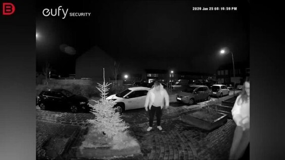 
        Слишком скользко, чтобы добраться домой: ледяной хаос    