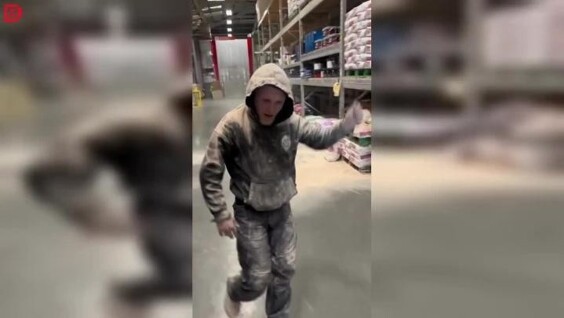 
        Друзья и&nbsp;коварный план    