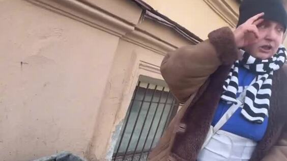 
        Разговор с&nbsp;питерской интеллигенцией: от&nbsp;смысла жизни до&nbsp;драки с&nbsp;бомжами    