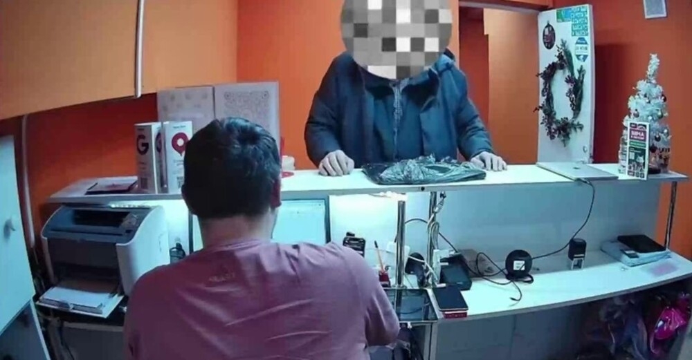 
        Стрессоустойчивый работник компьютерной мастерской    