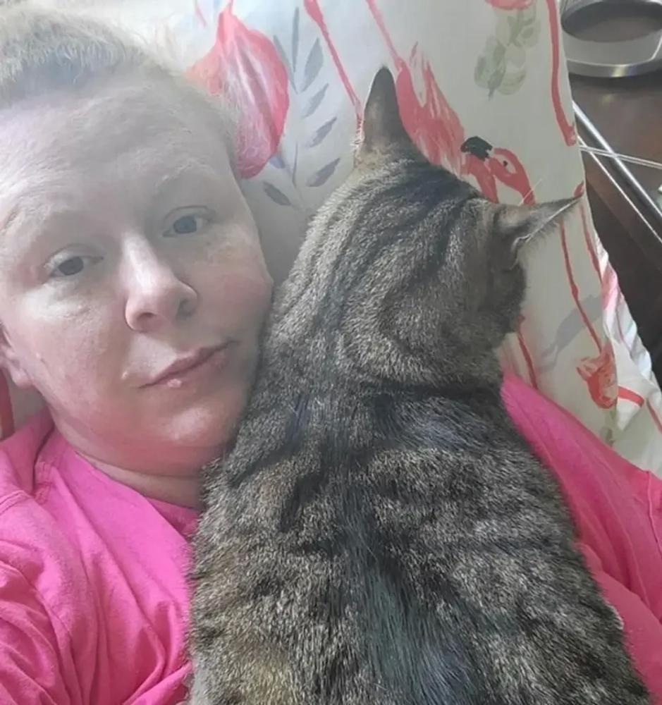 
        20+ питомцев, которые не&nbsp;могут существовать без&nbsp;своего человека    