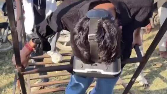 В Индии парк аттракционов изобрел новую карусель, не имеющую аналогов в мире
В Индии парк аттракционов изобрел новую карусель, не имеющую аналогов в мире