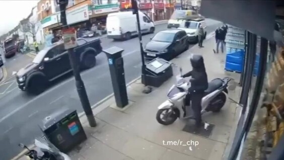 
        Ограбление ювелирного магазина в&nbsp;Лондоне    