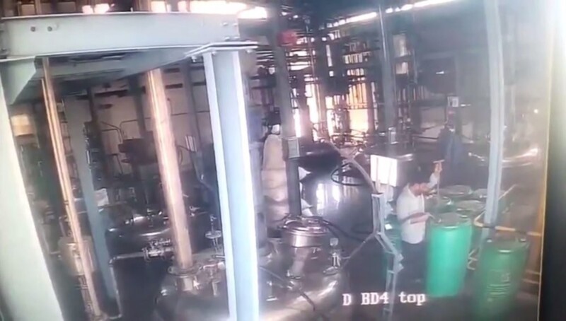 ЧП в цеху фармацевтической компании в Индии
ЧП в цеху фармацевтической компании в Индии